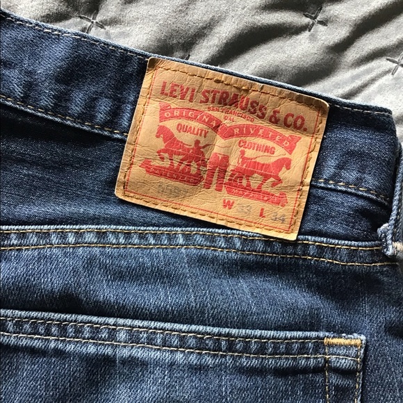 Men’s Levi Jeans - Picture 3 of 5